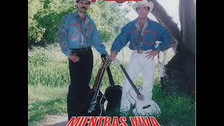 BAJO MIL LLAVES MIGUEL Y MIGUEL