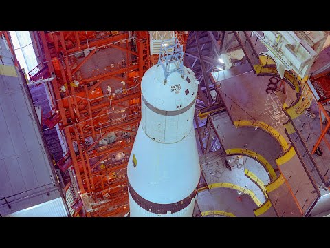 Apollo 4 mounted to Saturn 5 in VAB