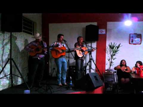 Trio Silverado - Morena Cheirosa / Mercedita