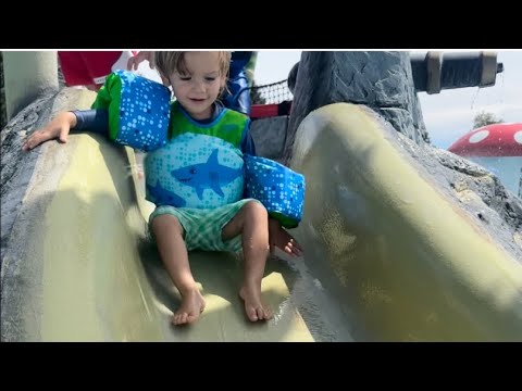 Learn Colors for Kids at the Waterpark! Slides, Playground and More! Colours for Kids - colors