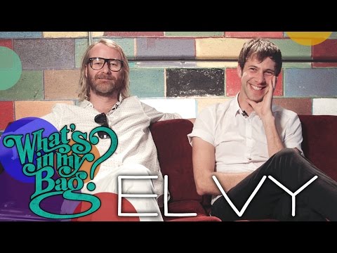 EL VY - What's In My Bag?