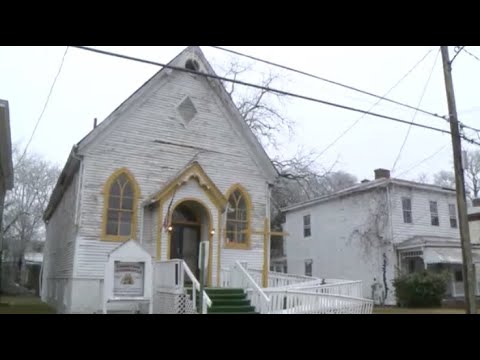 Bishop sleeps in pulpit, invites those without power to church