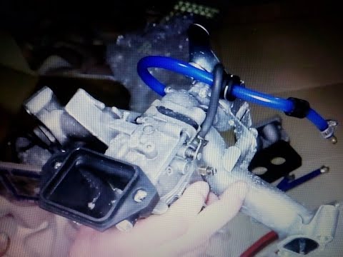 Снимаем штатный однокамерный карбюратор ,коллектор, бензонасос, с двигателя Лифан 24 л с