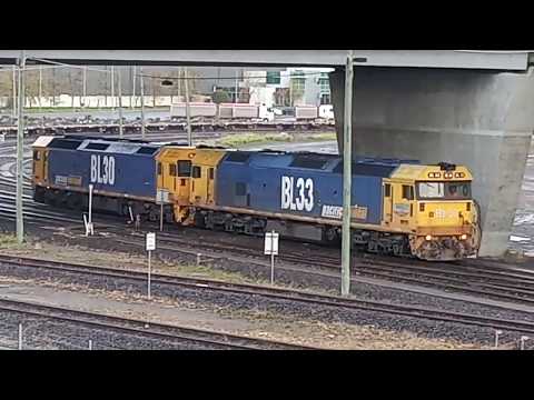 BL33+BL30 (Light Engine) at Appleton Dock