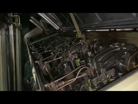 16-645 2-stroke diesel engine start. Open valve covers!