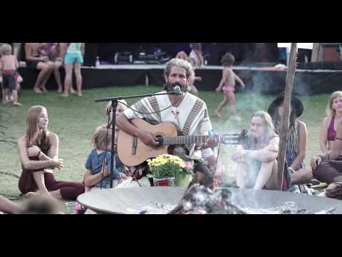 Uria Tsur - Family Singing Circle