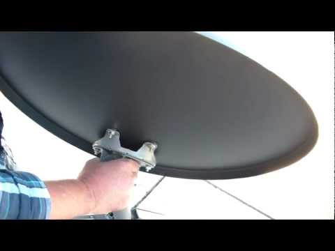 4. Mounting the Reflector - TR-6100 Winegard Portable Satellite Dish & Tripod Kit