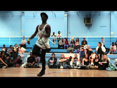 Demi-finale Voguing Amber Lee Revlon & Honeysha vs Agent X & Keoina G (1)