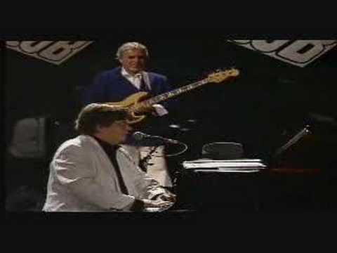 Jobim introduce his "new band" zdf jazzclub