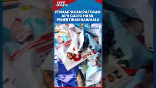Penampakan Ratusan Tumpukan APK Caleg Hasil Penertiban di Kantor Bawaslu Kota Cilegon