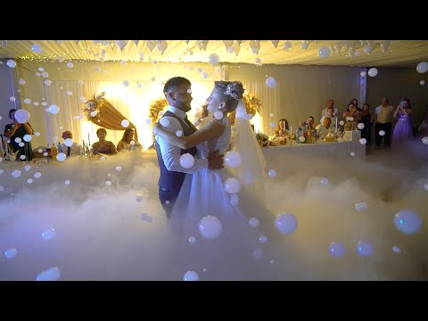 Lilla és Máté esküvői nyitótánca 🕺💃