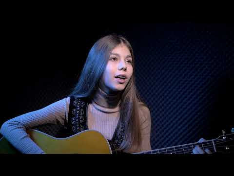 Trei sferturi in cer - Muzica: Madalina Amon/Versuri: Adrian Paunescu/AMBRA CHINIE cover