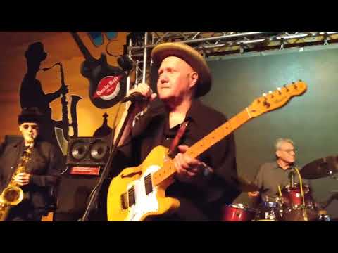 2023/11/17  6:04pm - "Lamont Cranston Blues Band" @ The Blues Saloon