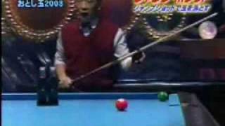 preview picture of video 'SORPRENDENTE JUGADOR DE BILLAR JAPONES (Amazing japanese billiard player)'