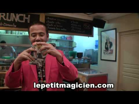 Voir la vidéo du Journal Déchiré et reconstitué classique - Téléchargement