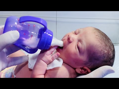 Cutest Little Hungry Baby in NICU | Feeding Time with Nurse’s Love & Care❤️#newbornbaby#cutebaby🤲🙏❤️