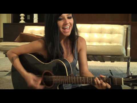 Lights - The Listening [Acoustic Live Video]