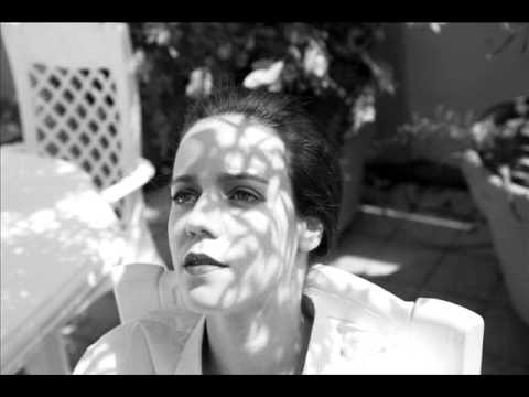 Video thumbnail for Ata’lefim Afim Namuch - עטלפים עפים נמוך