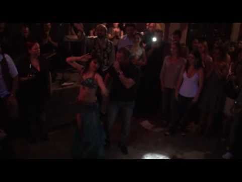 ALIKA HANAN COM TONY MOUZAYEK - ALIBABAR 2011