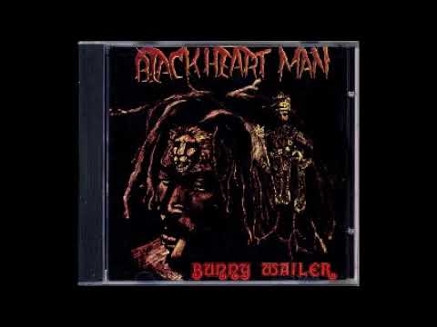 DIVULGANDO:  Bunny Wailer - Fighting Against Conviction  /  M Jr Roots - AL