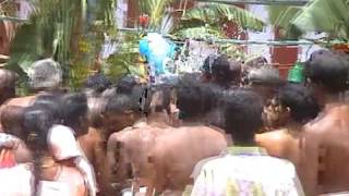 preview picture of video 'PLK Temple 2009 Theertham'