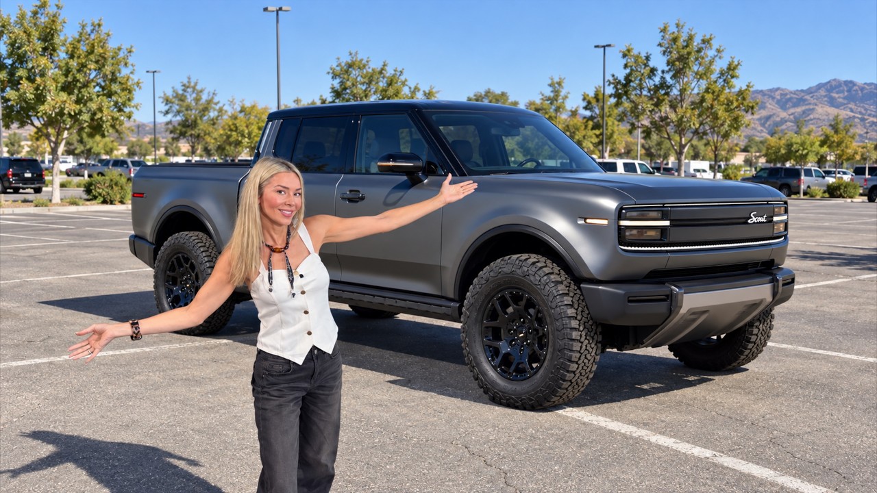Scout Traveler SUV and Terra pickup concepts