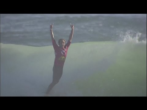 Otton claims surfing victory in Portugal