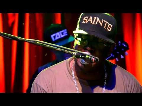 Soulive Feat. Nigel Hall & Alecia Chakour - Baby I do Love U @ Brooklyn Bowl - BOWLIVE 4 - 3/9/13