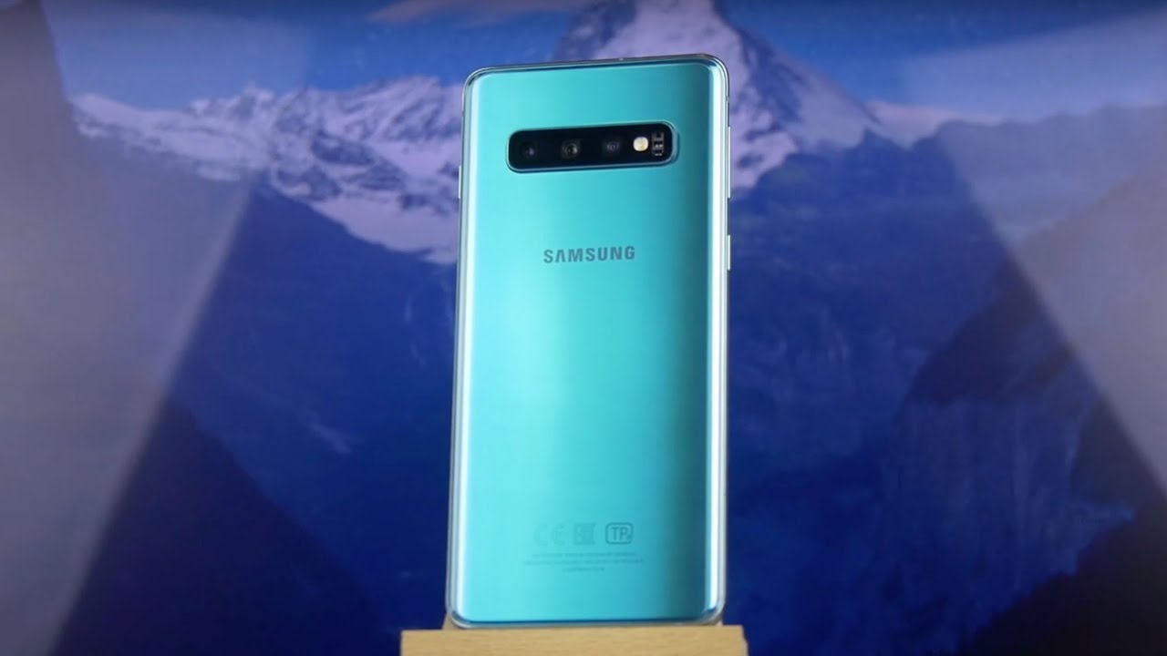 Samsung Galaxy S10 G973F 2019 6/128Gb Black (SM-G973FZKDSEK) video preview