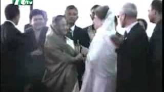Khaleda Zia & Sheikh Hasina - Making Hi Hellow ...
