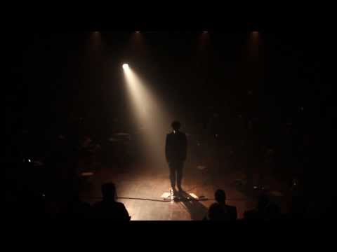 Vinicius Calderoni - Carne e osso