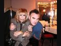 Nancy Sinatra feat, Morrissey. Let Me Kiss You.