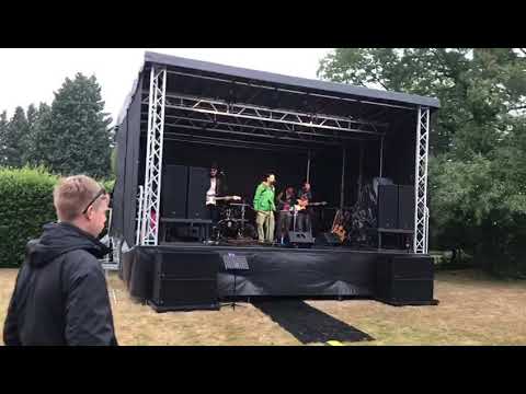 Kozza Mostra - Kamen Briag (Live Video)