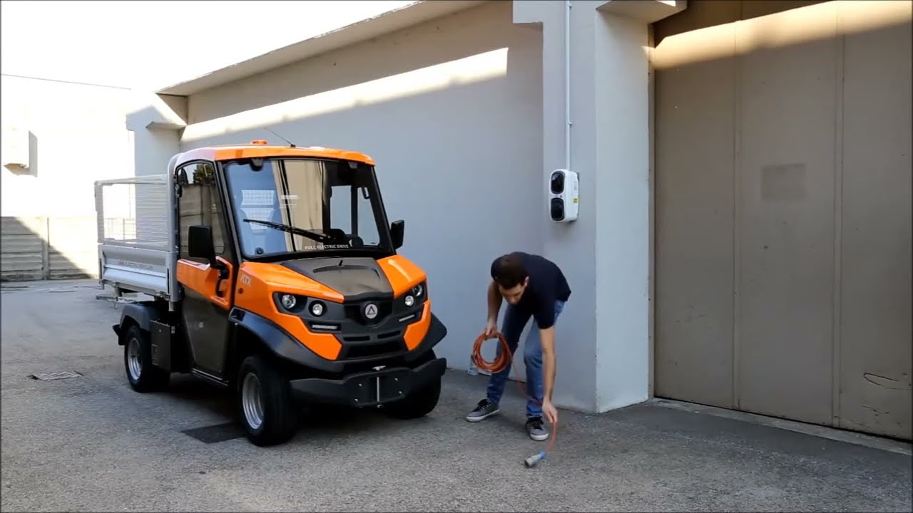 Hogyan töltsük helyesen az ipari elektromos autónkat?
