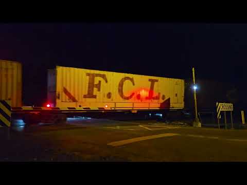 5MA5 PN Linfox Express #4 to Adelaide, 2238, 1/8/24, Ararat West VIC