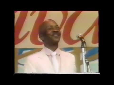 Eddie "Cleanhead" Vinson  (LIVE) -  Cleanhead's Blues