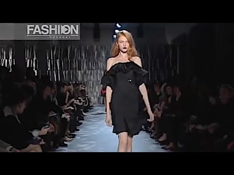 MOSCHINO CHEAP&CHIC Fall 2009 Milan - Fashion Channel