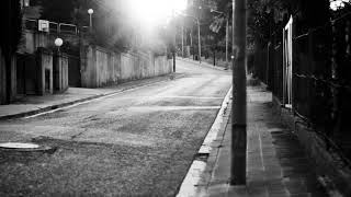 Silvio Rodríguez - En mi calle (Letra español-inglés)