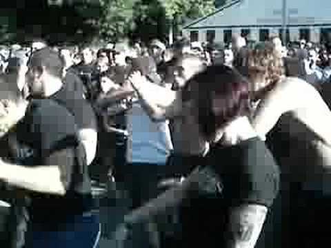 Knuckledust - Sick Life (live in Ieperfest 2005)