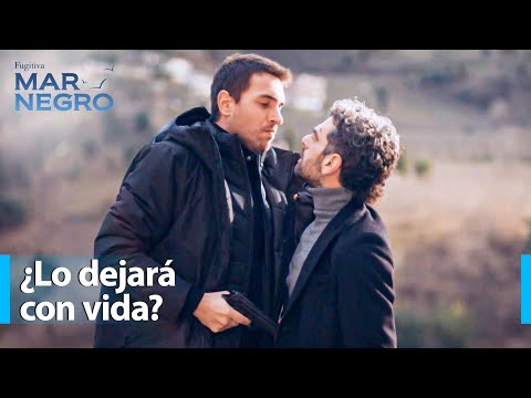 Tahir está frente a Vedat - Mar Negro Capítulo 126 | Fugitiva