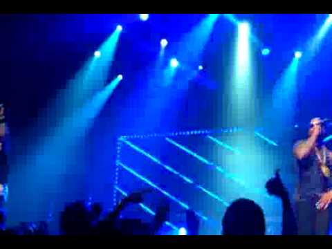 G Dragon - Heartbreaker Feat. Flo rida