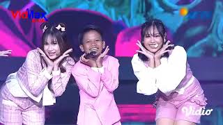 Download lagu SCTV MUSIC AWARDS 2023 • Farel Prayoga feat V1RST - Care Bebek & Rungkad mp3