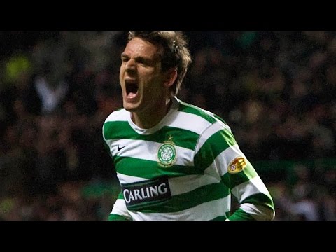 Vennegoor of Hesselink scores injury time winner for Celtic against Rangers