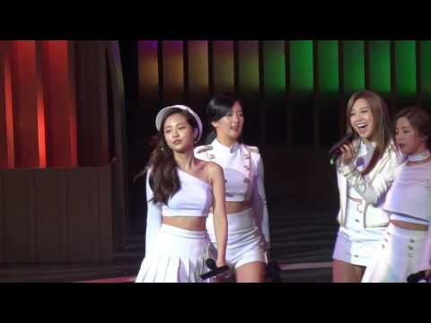 160317 Macau 10th Asian Film Awards Apink performance (NoNoNo + Luv) Bomi focus
