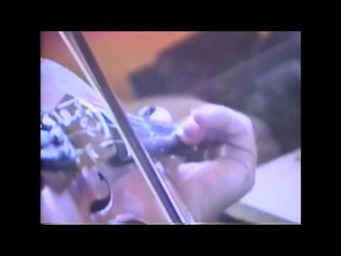 Herman Johnson plays Saturday Night Waltz - Bethel 1990