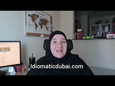 Defining Idiomatic Translations