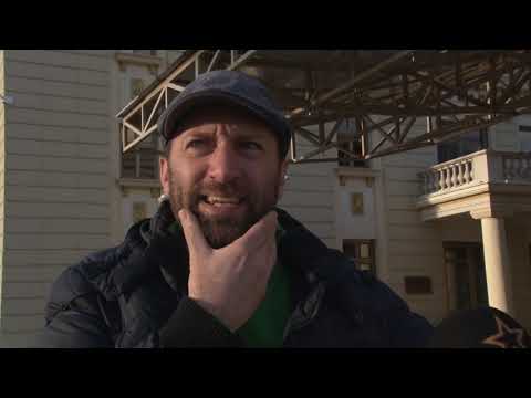 BACKSTAGE - SASHKO KOCEV ZBORUVA ZA NEZGODITE KOI MU SE SLUCILE NA TEATARSKATA SCENA