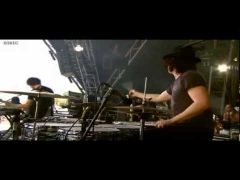 The Dead Weather - No Horse (Live at Glastonbury 2010)