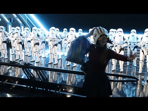 Going "ohhhhh" at everything in the new Star Wars ride