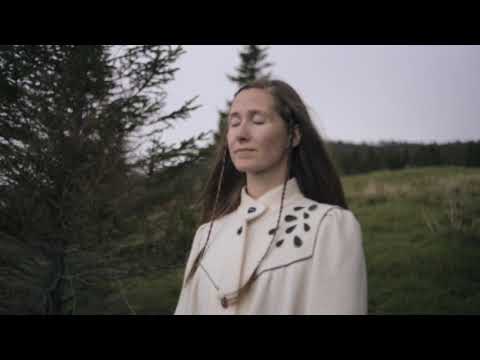 Marthe Halvorsen - Lukk Øyan så du kan Se